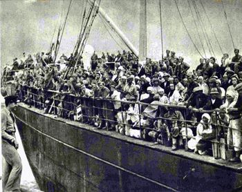 Polish refugees on Caspian Sea 1945
