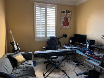 My messy home studio
