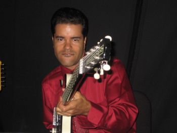 Nick Dickerson, Guitar Slinger
