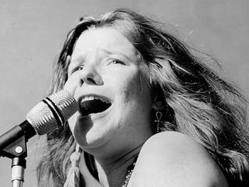 WE STILL LOVE HER AFTER ALL THESE YEARS! GOD BLESS & KEEP YOU UNDER HIS WINGS, JANIS! REST IN PEACE, JANIS, FOR I KNOW YOU ARE SINGING WITH THE ANGELS UNTO THE LORD.....
