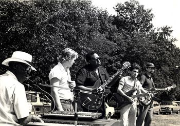 Pinetop Perkins, "Little Mike", Jimmy Rogers, Tony O, and Brad Vickers 1988

