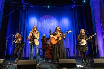 Country Music Hall of Fame performance 12/19/21

