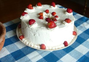 Baking from scratch an Angel Food Cake decorated.