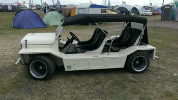 this moke is wider than stock
