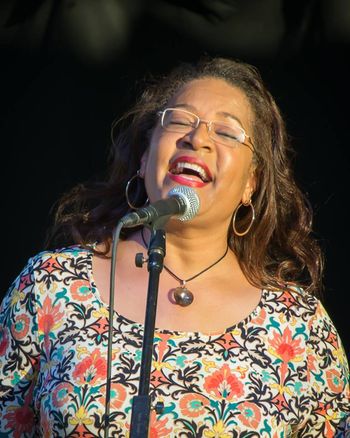 Tracey Whitney in concert at St John's College - Music On The Hill Series July, 2016
