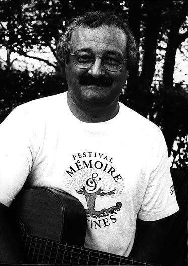 André Marchand provided foot percussion/podorythmie on much of the album, and guitar on one track, as well as engineering