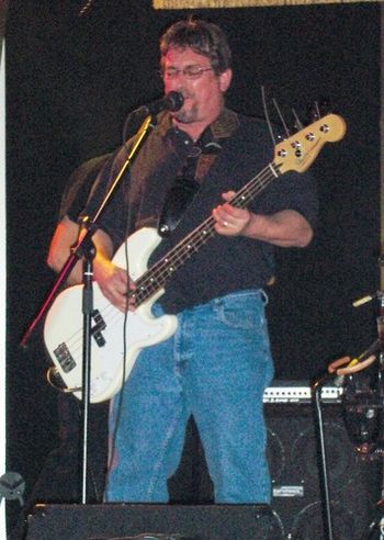 Original Element bassist Dominic Mandina circa 2004?
