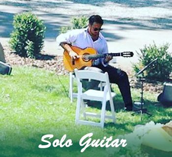 Solo Spanish-style guitar
