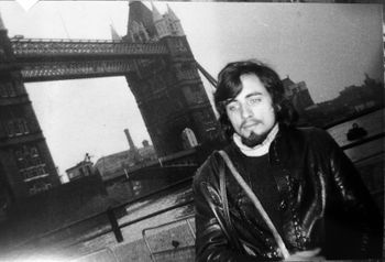 Londres. Visitando al Negro Manzano.1972

