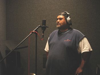 Hawaiian kine vocals w/ Boom Helekahi 7/09.

