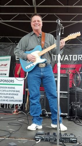 Steve Smith, Guest Guitarist

