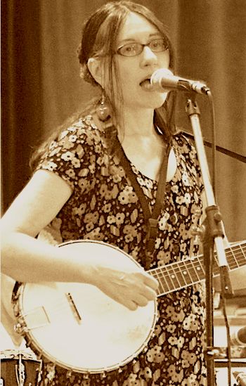 Oct 2017 Magdalene on Banjo
