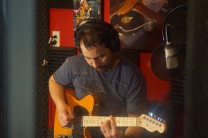 Cesar Lesmes from Colombia recording live guitar