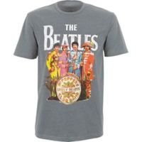 THE BEATLES (Sgt. Pepper) "Officially licensed by apple corps" T-shirt.