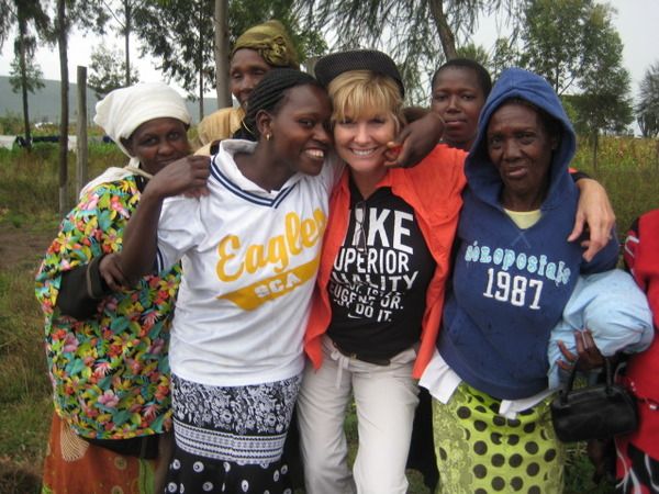 Patrizsha and women from displaced village.
